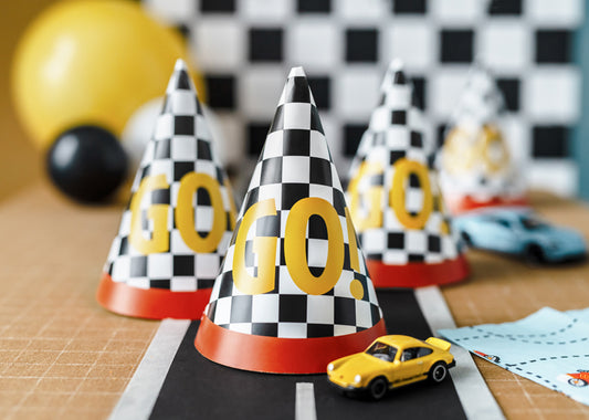 Set 6 coifuri Masini de curse "GO!"